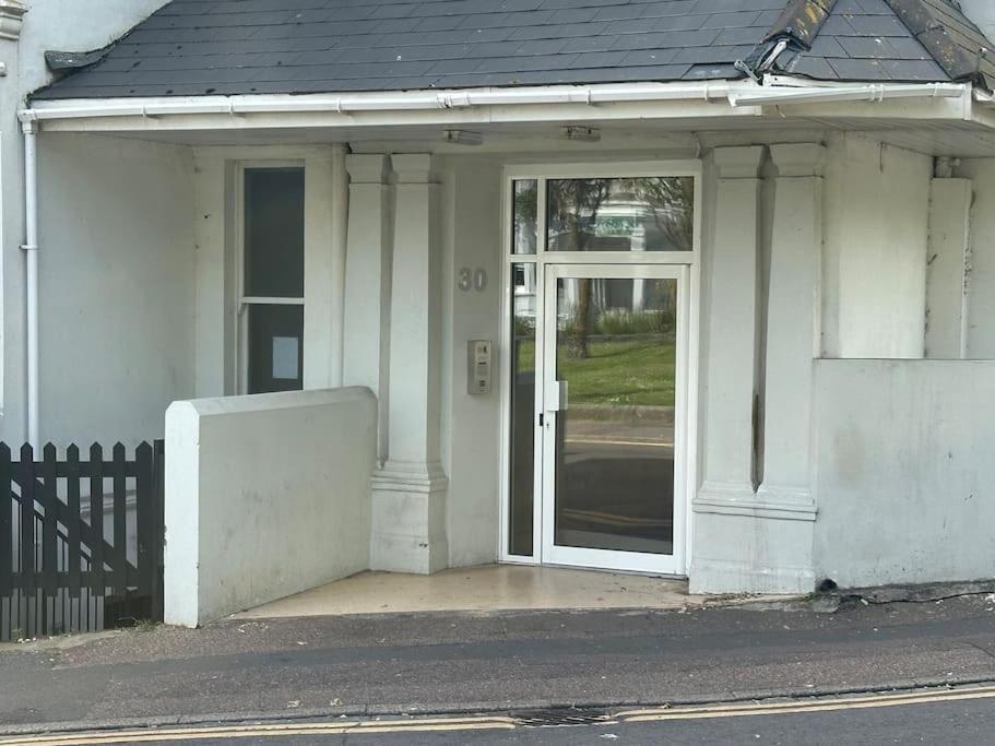 On The Beach Retreat Bournemouth Exterior foto